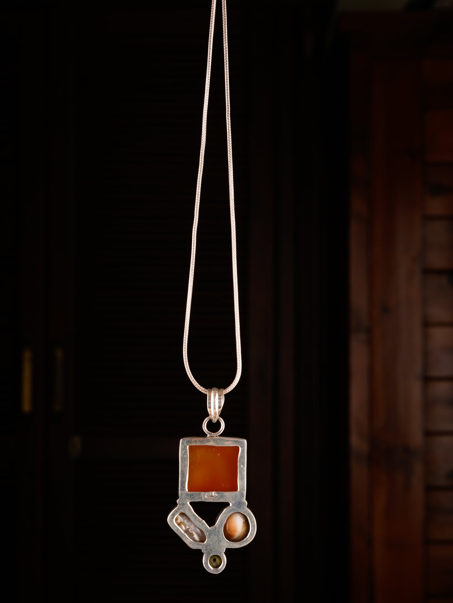 Carnelian Pearl Gomati Chakra Silver Pendant