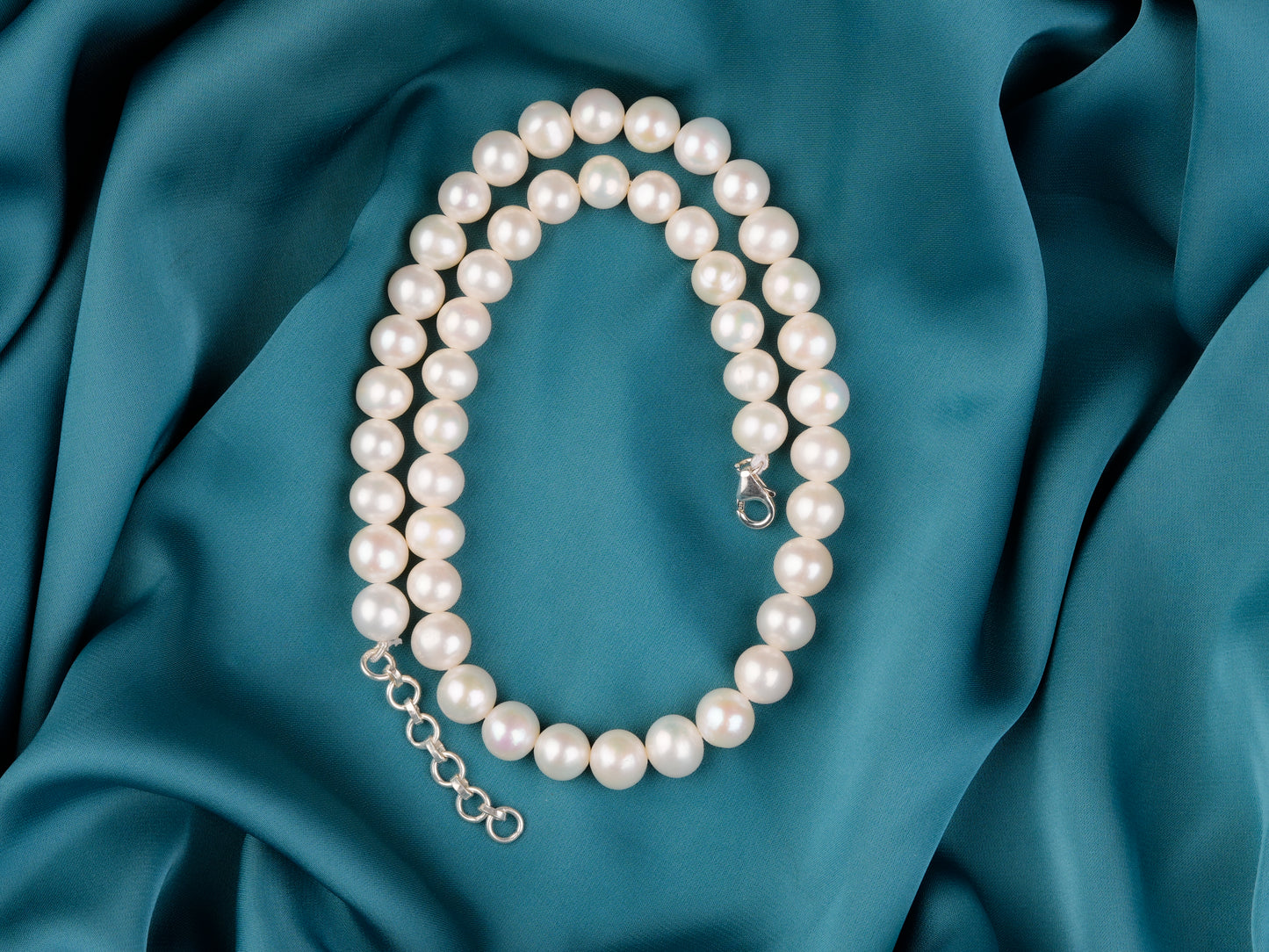 Classic AAA Round Pearl Necklace(8-9mm)