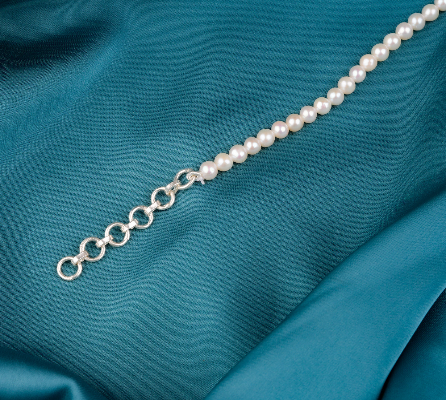 Claasic AAA Round Pearl Necklace(4 mm)