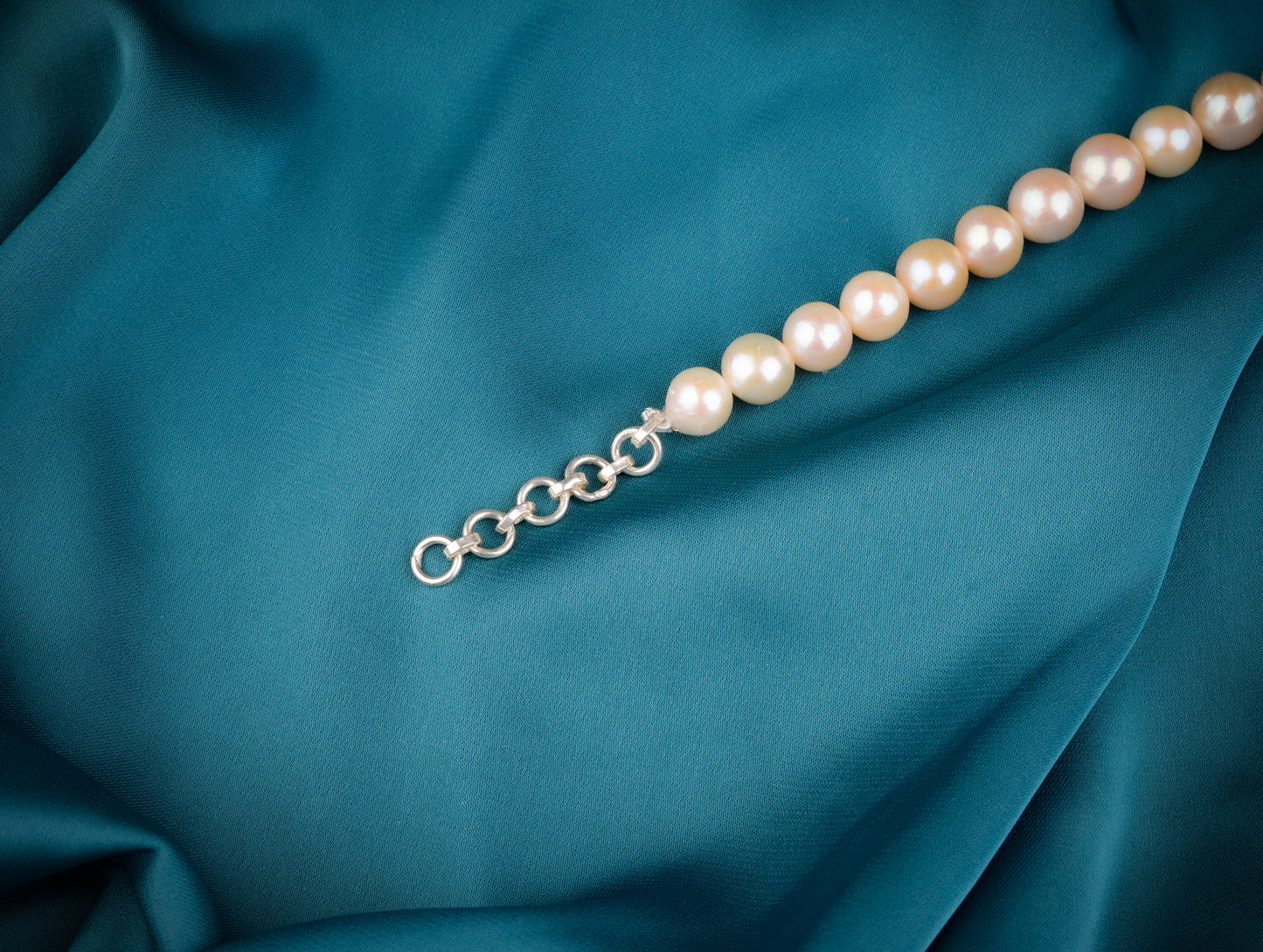 Classic AAA Beige Round Pearl Necklace(8mm)