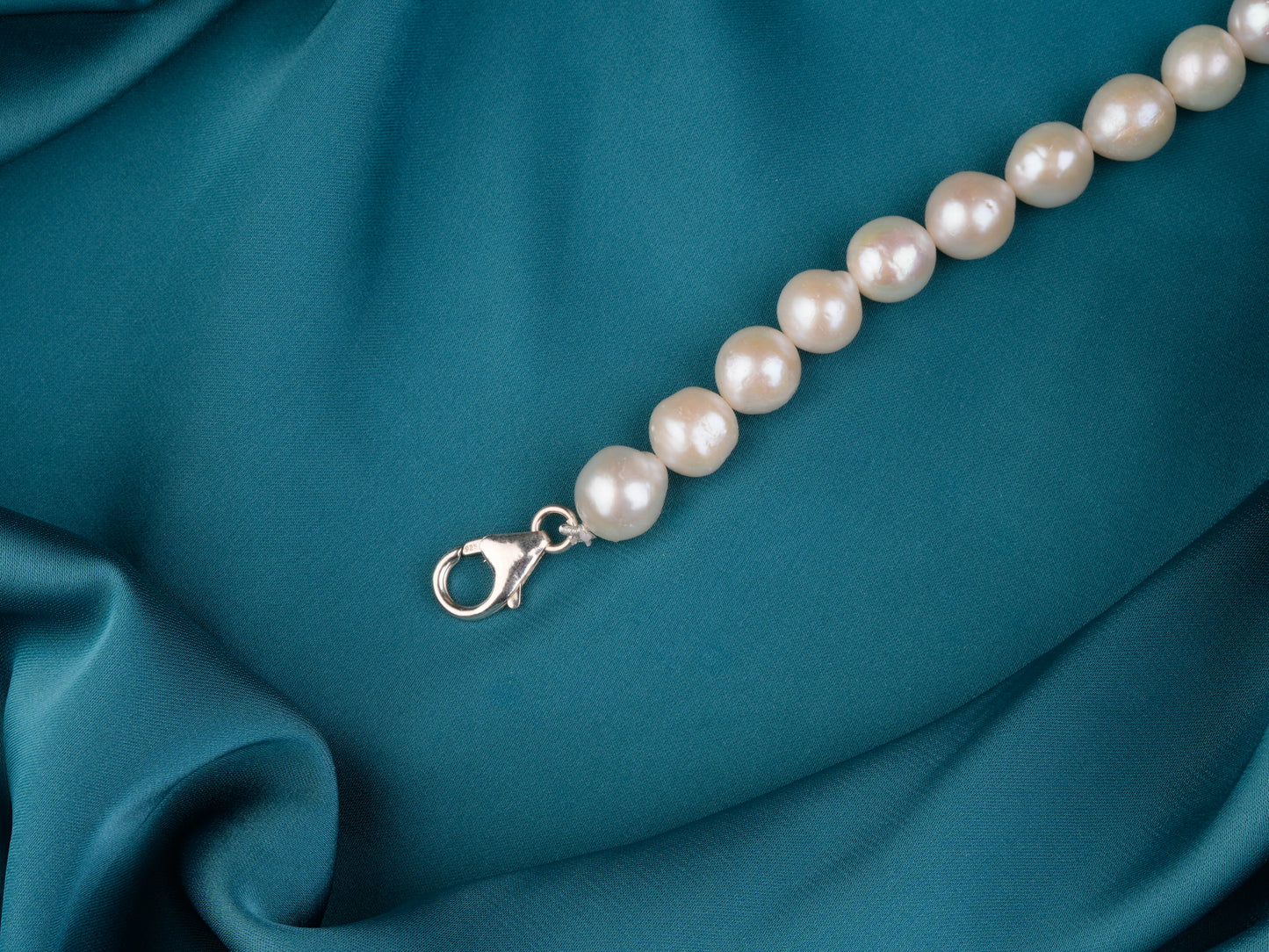 Classic AAA Pearl Necklace(10mm)