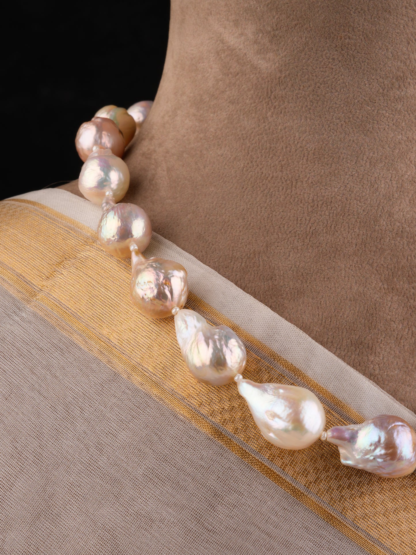 freshwater Baroque Pearls Necklace