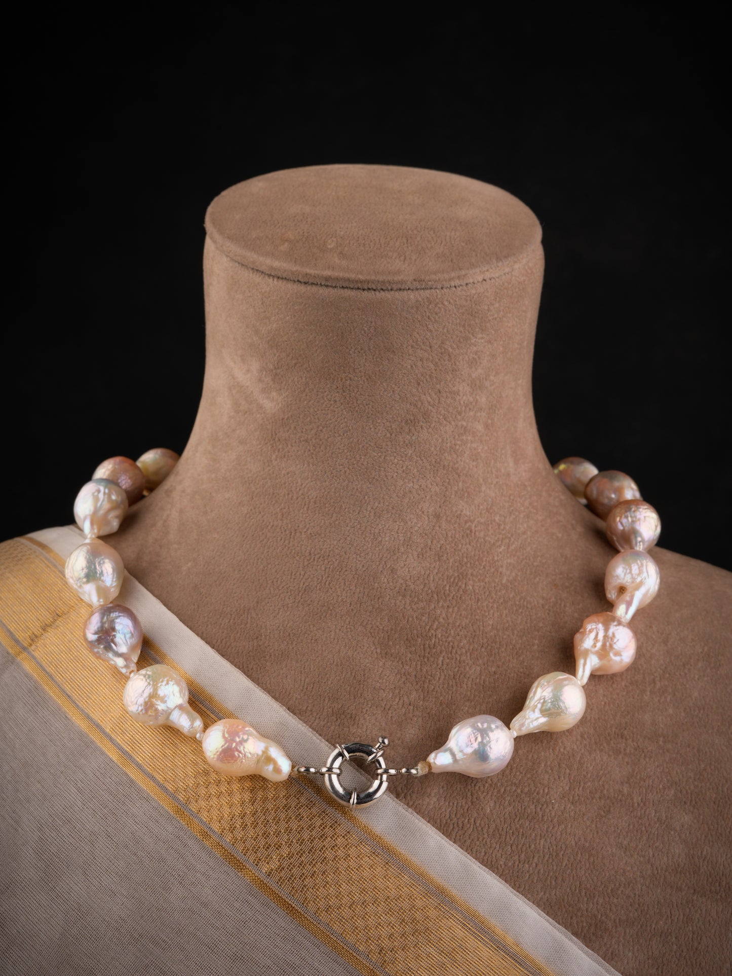 freshwater Baroque Pearls Necklace
