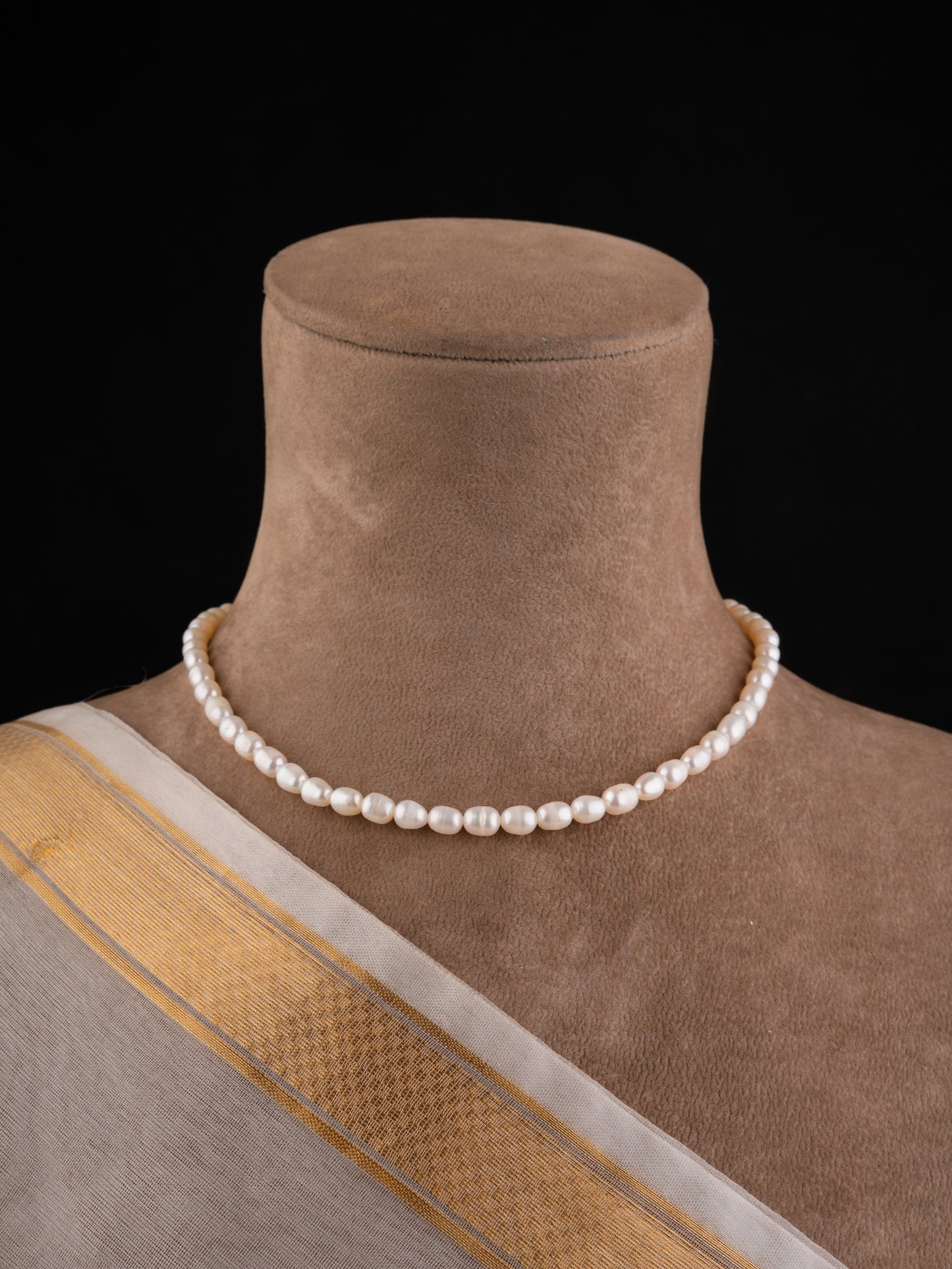 Rice Freshwater Pearls Minimal Necklace