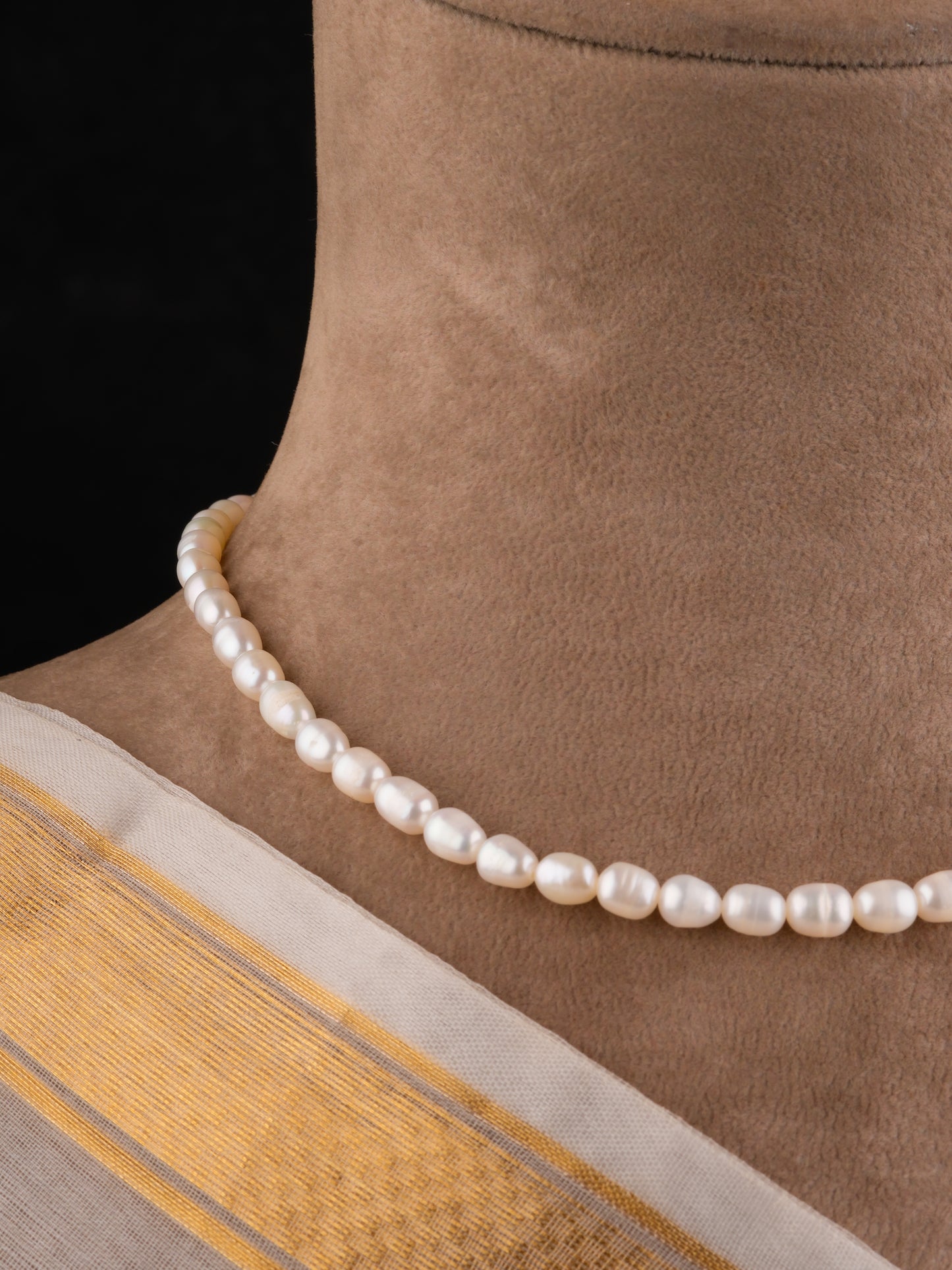 Rice Freshwater Pearls Minimal Necklace