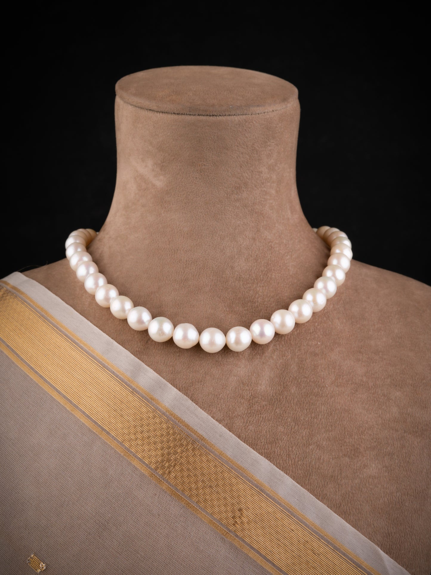 Classic AAA Pearl Necklace(10mm)