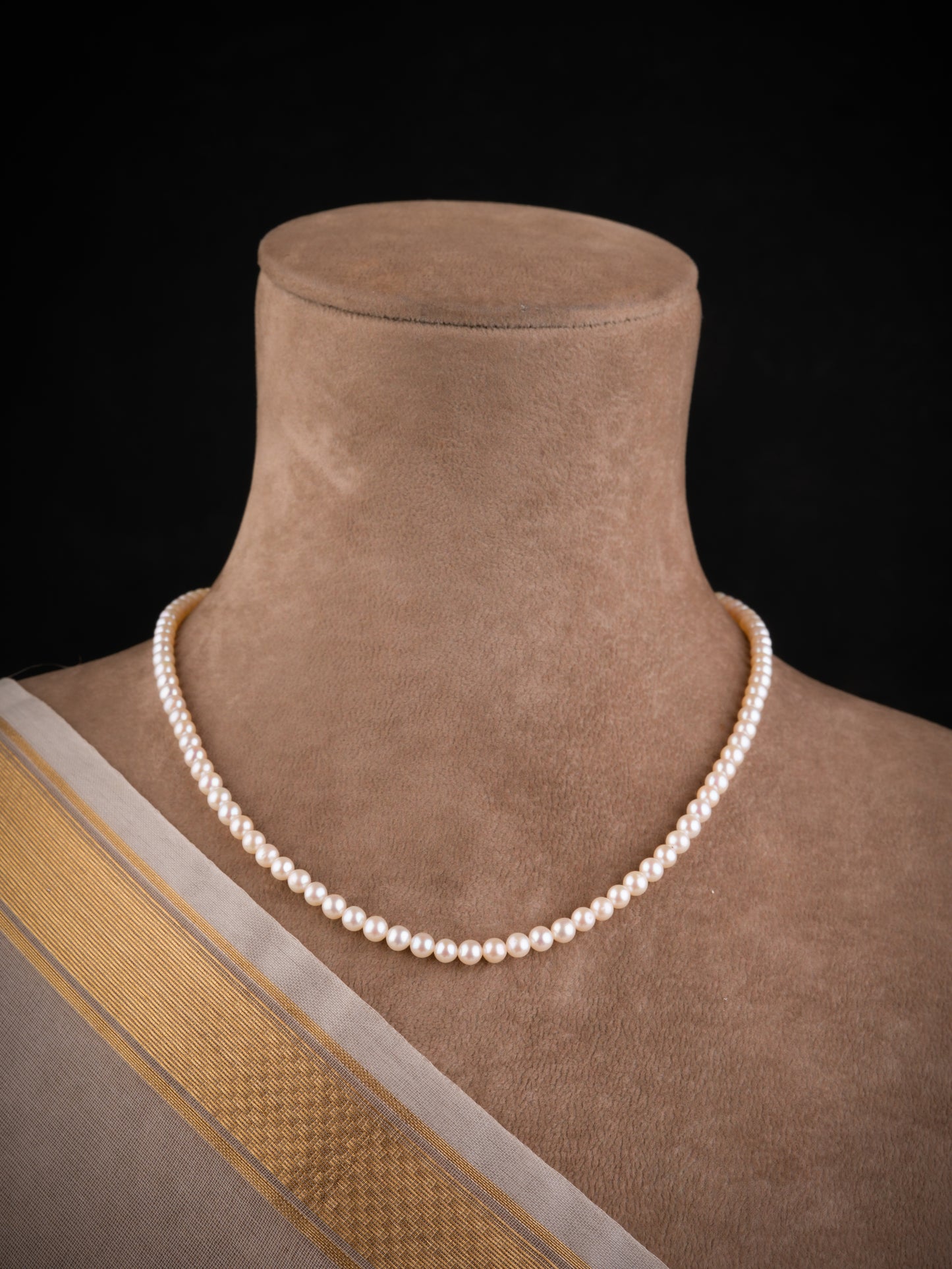 Classic Round Pearl Necklace(6 mm)