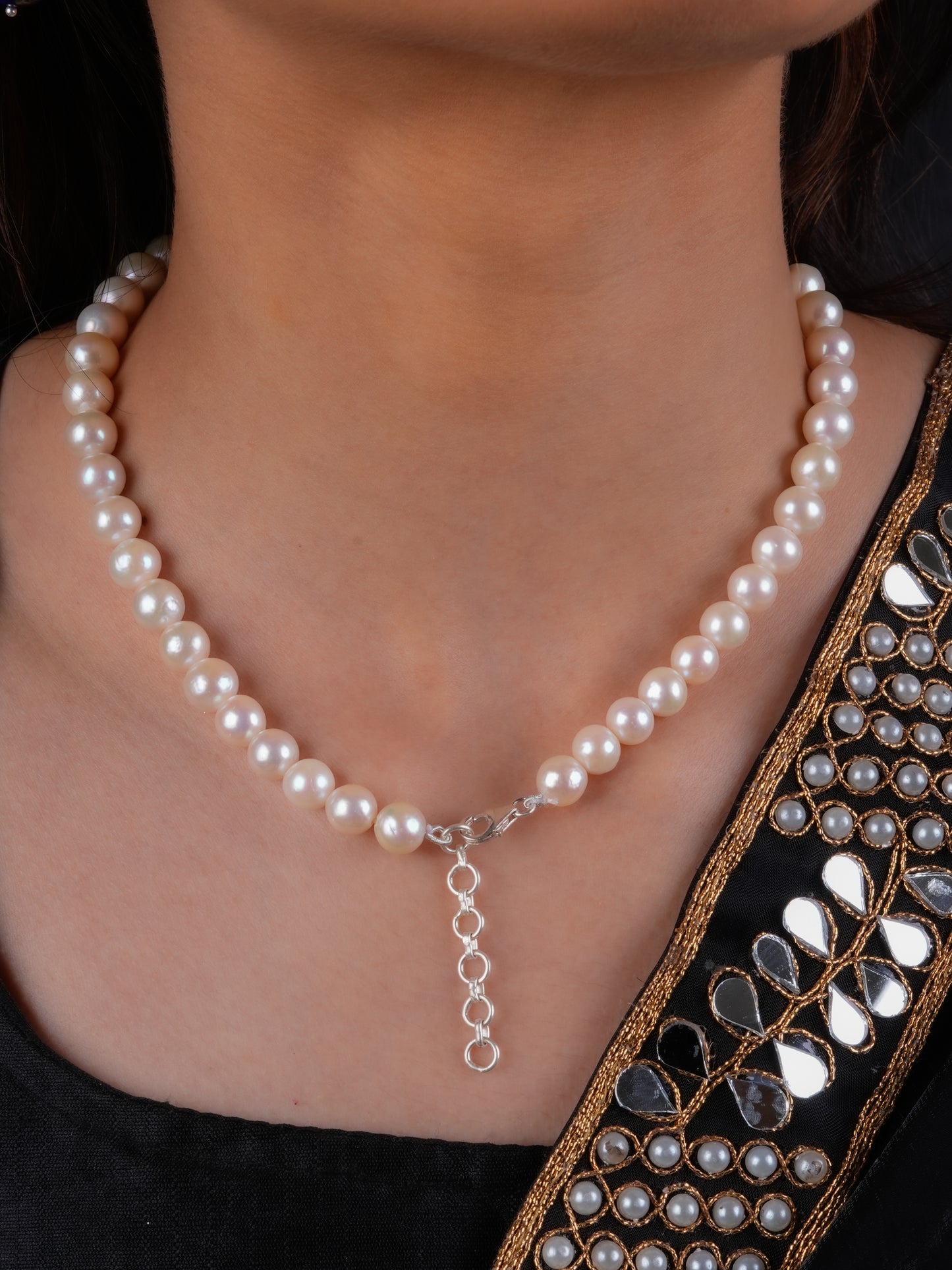Classic AAA Beige Round Pearl Necklace(8mm)