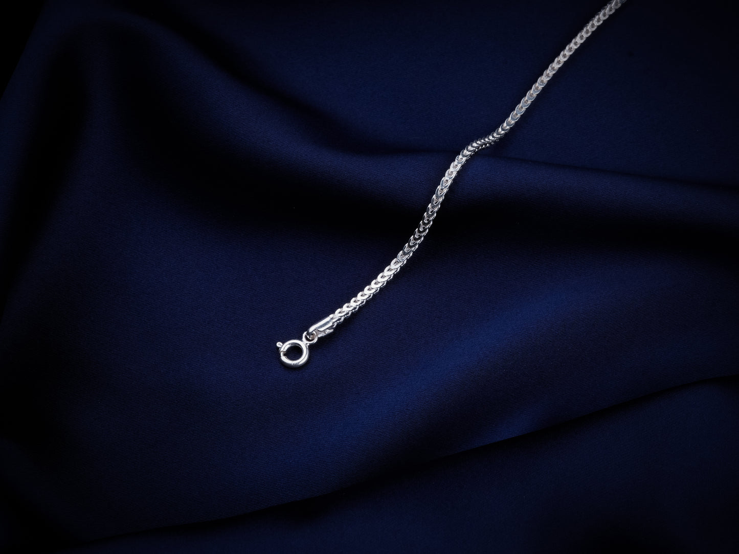 Everyday Silver Herringbone Chain
