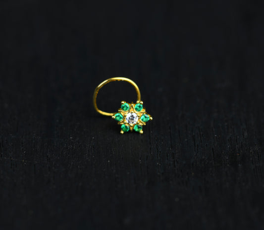Emerald Shimmering Star Gold Plated Silver Nose Pin