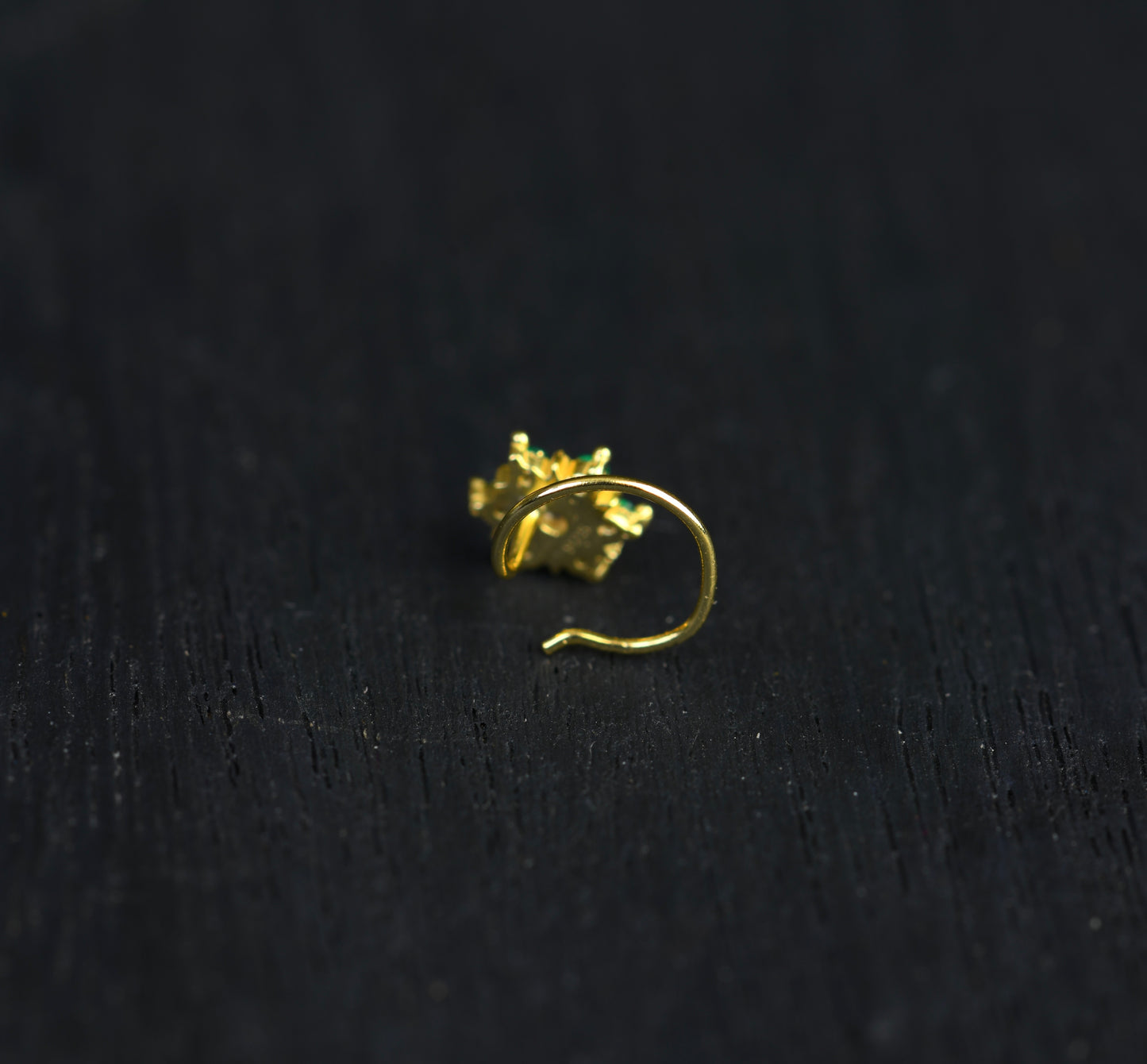Emerald Shimmering Star Gold Plated Silver Nose Pin