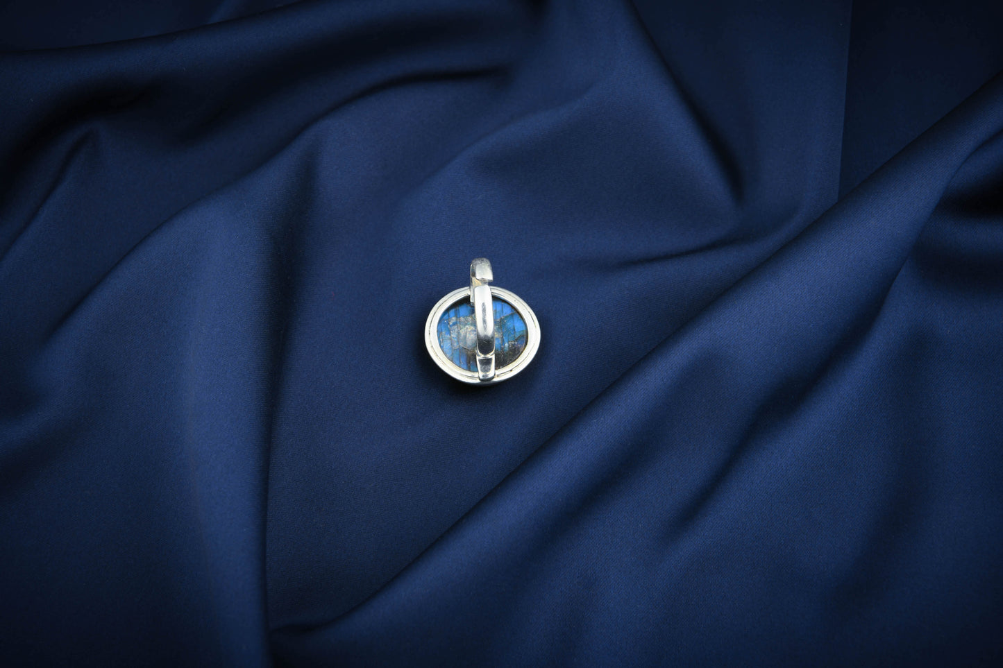 Round Labradorite Silver Ring