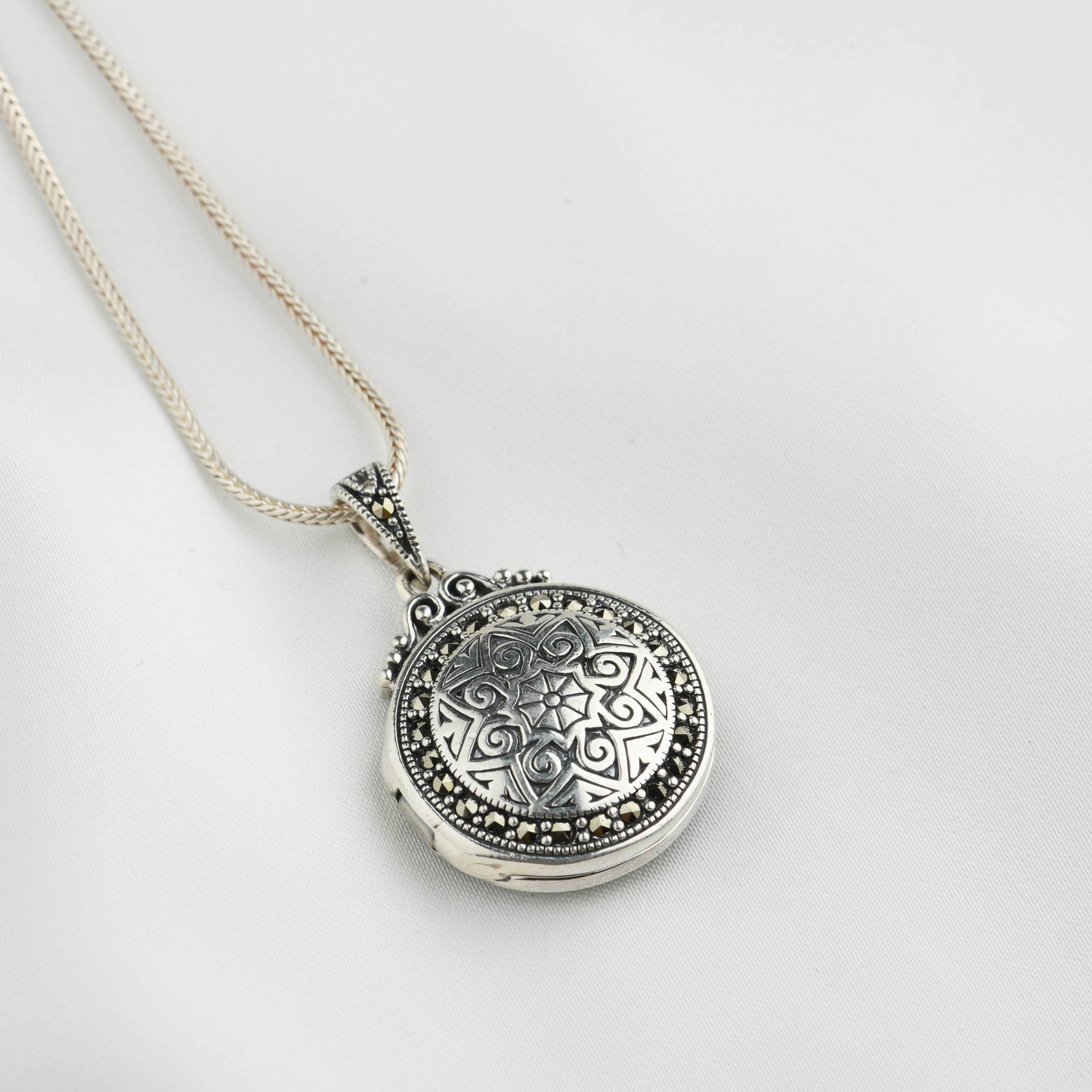 Celestial Star: Sterling Silver Mandala Openable Pendant