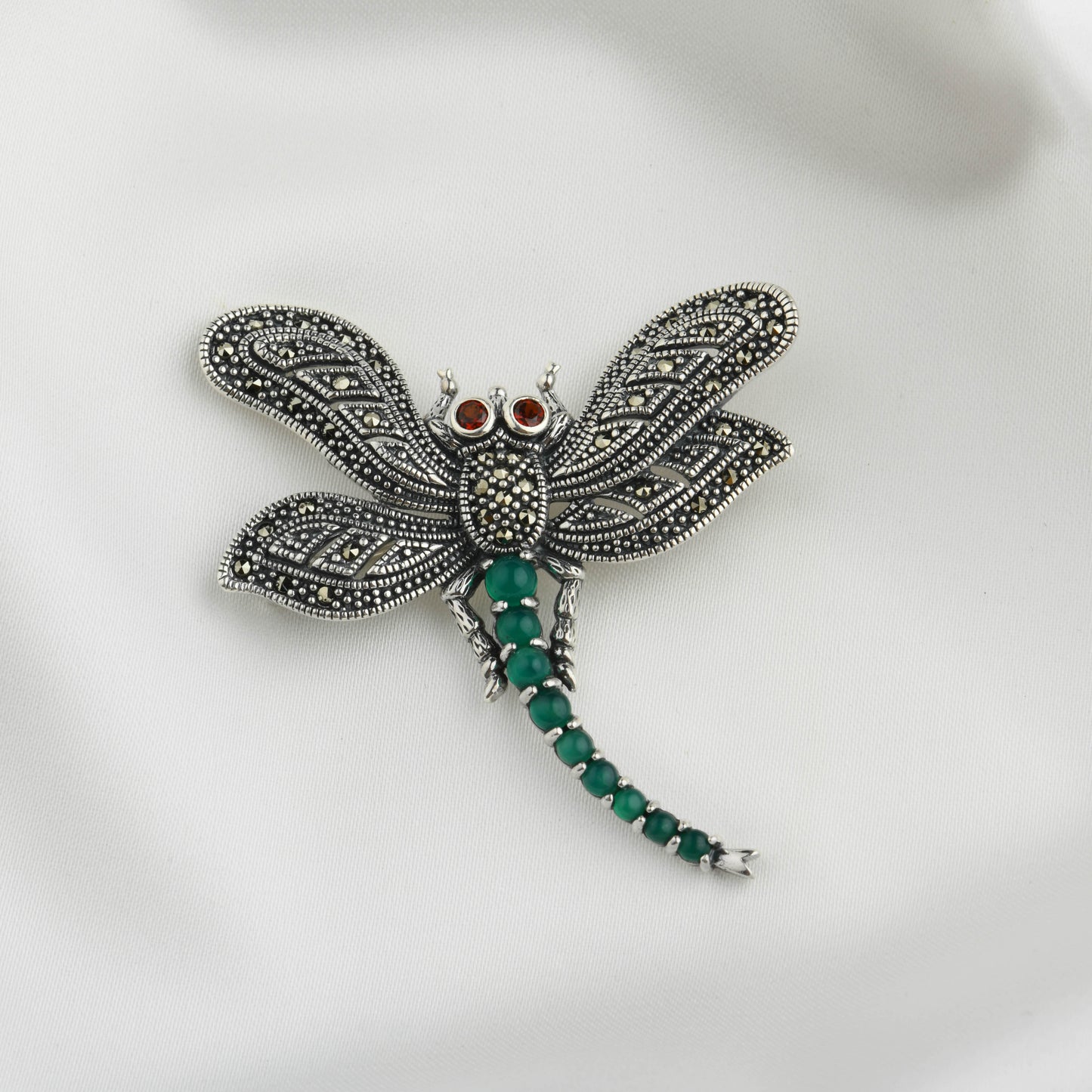 Emerald Elegance: Dragonfly Brooch Cum Pendant
