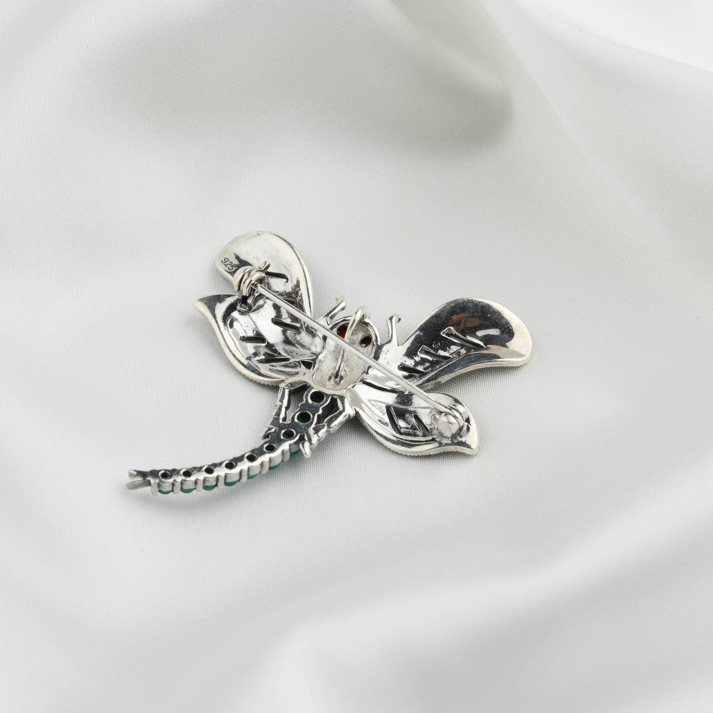 Emerald Elegance: Dragonfly Brooch Cum Pendant