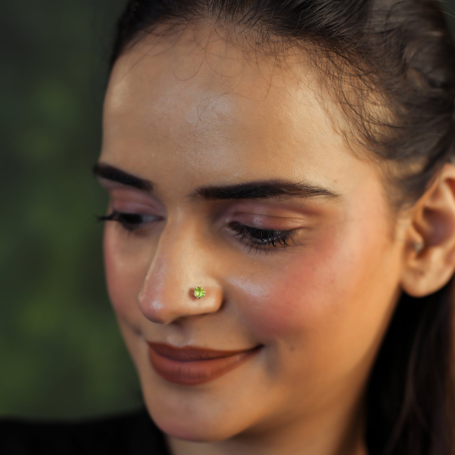 Natural Peridot Silver Nose Pin
