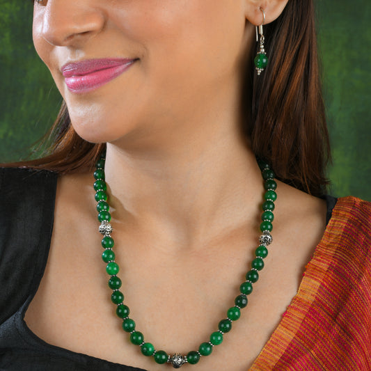 Single String Green Necklace