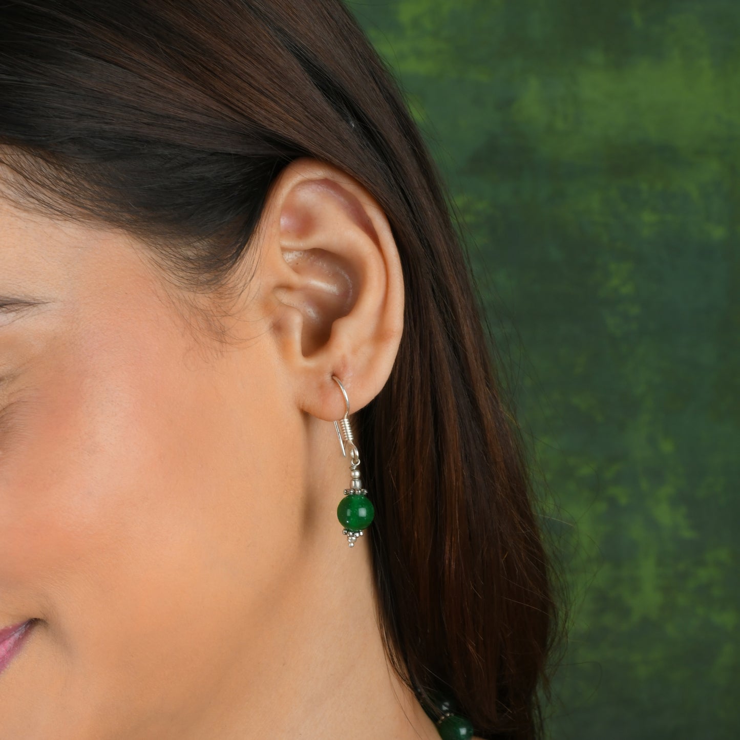 Single String Green Necklace