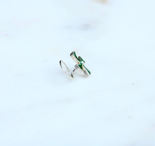 Pin wheel Green Silver Enamel Nose Pin