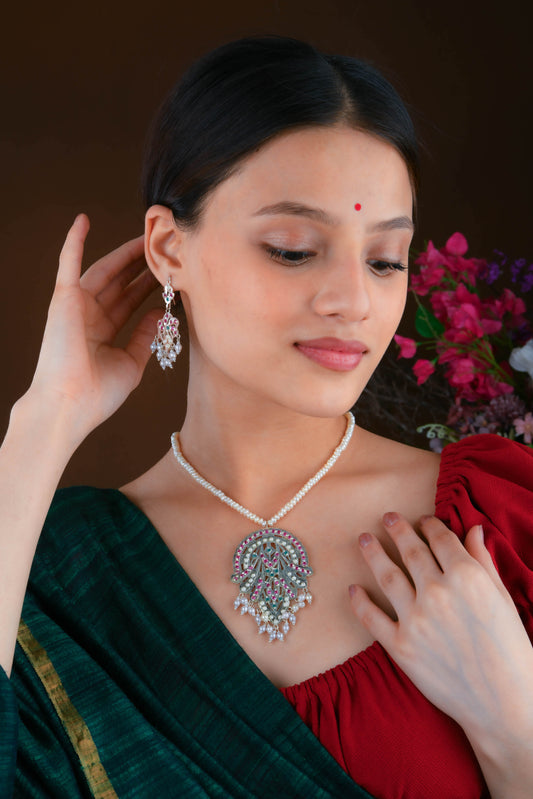 Laila Silver Necklace Set