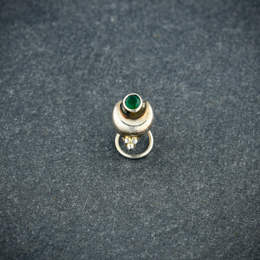 Antique Emerald Moon Silver Nose Pin