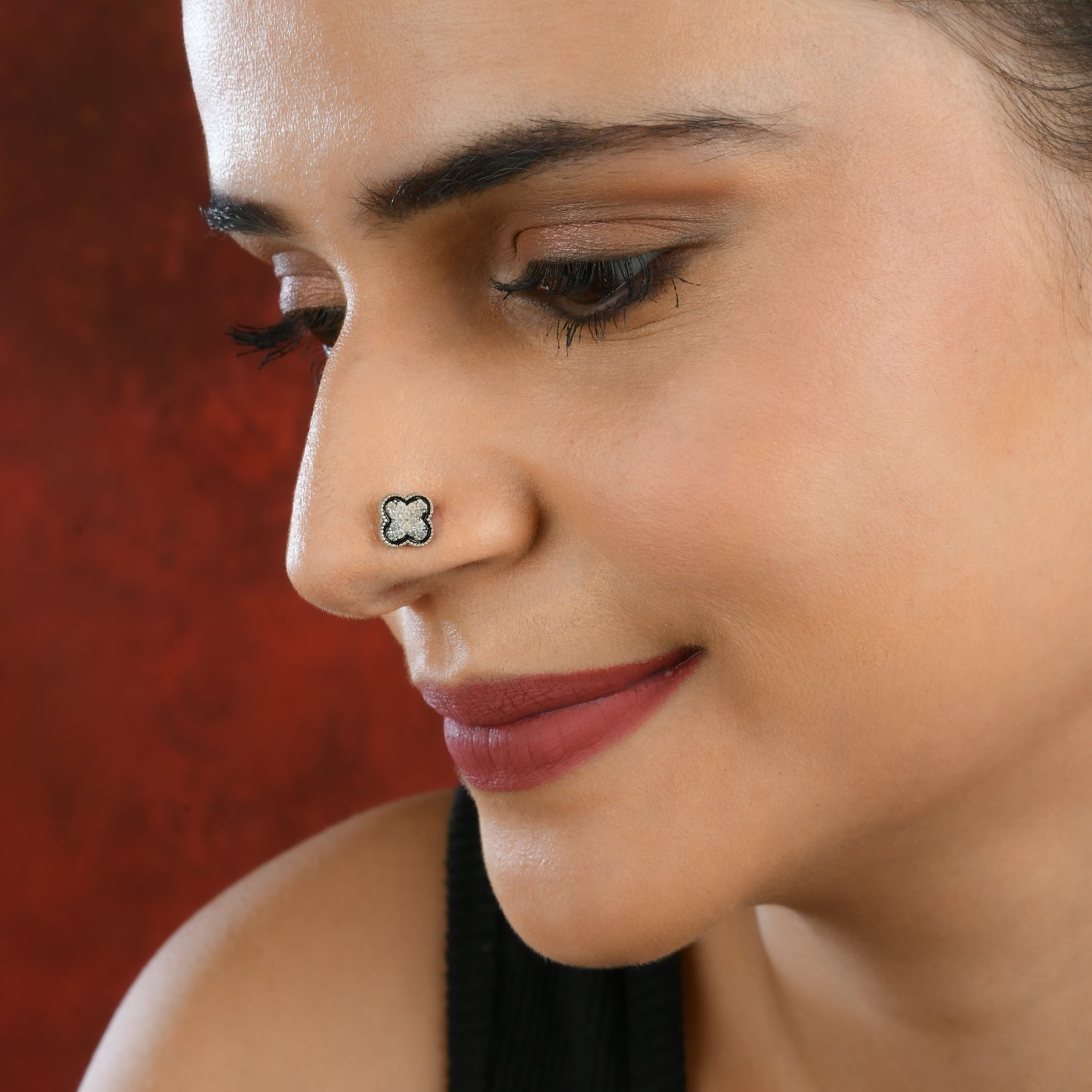 Clover Leaf Zirconia Silver Nose Pin