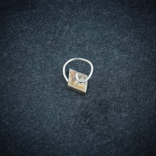 Green Diamond Shaped Silver Nose Pin