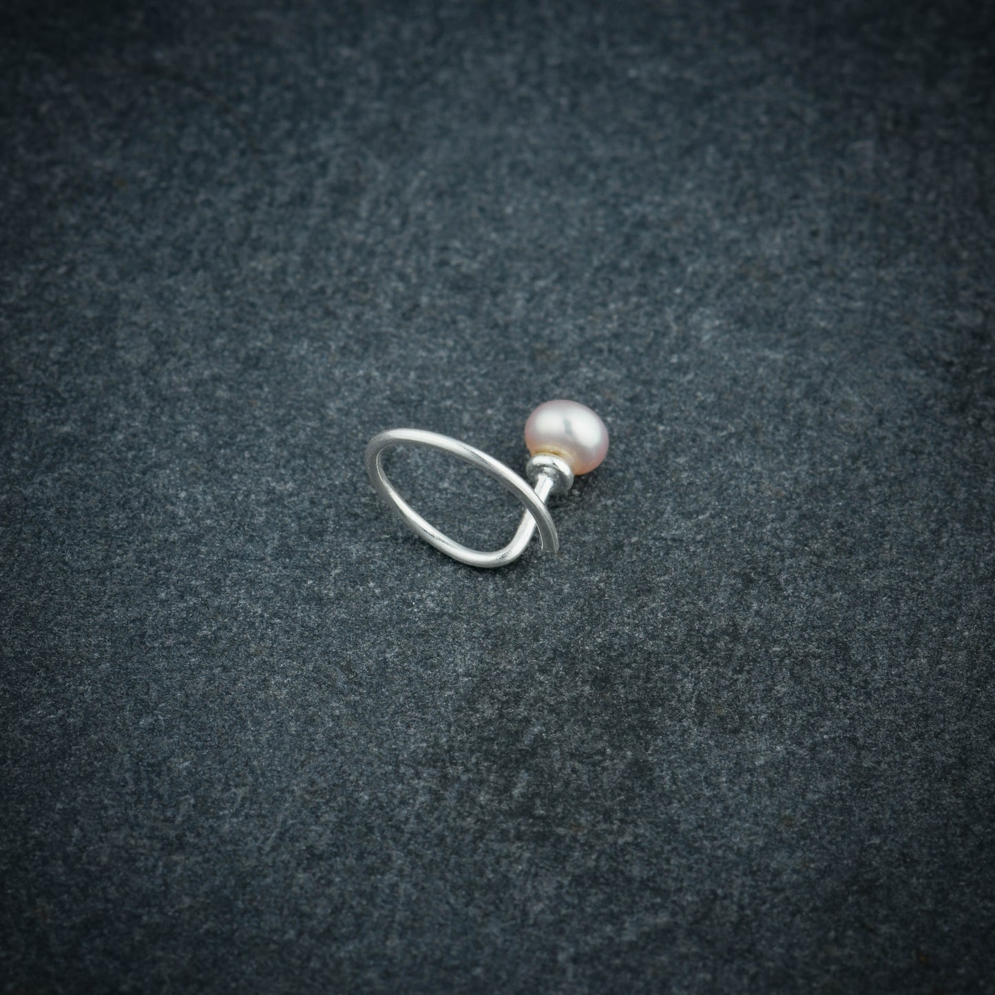 Peach Freshwater Pearl Nose Pin (Wire Type)