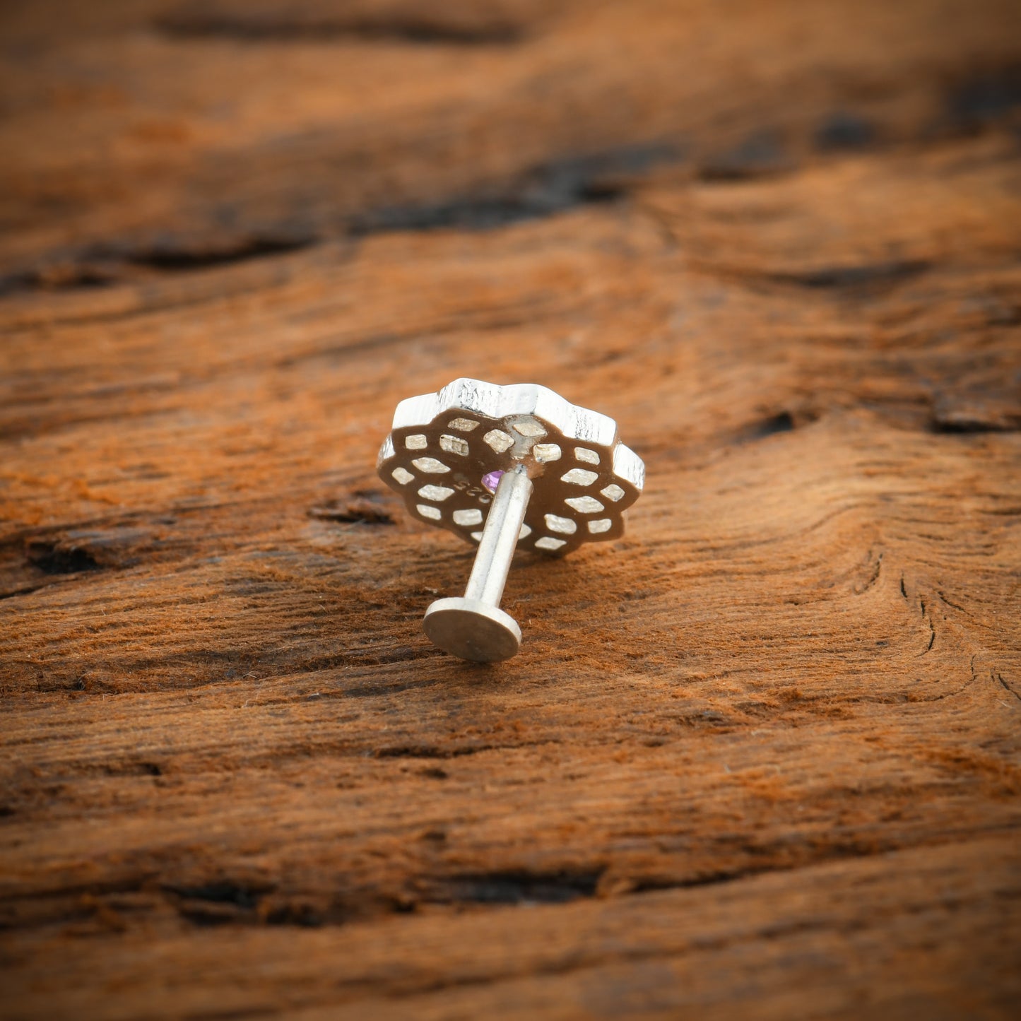 Crown Chakra Silver Nose Pin With Amethyst Stone