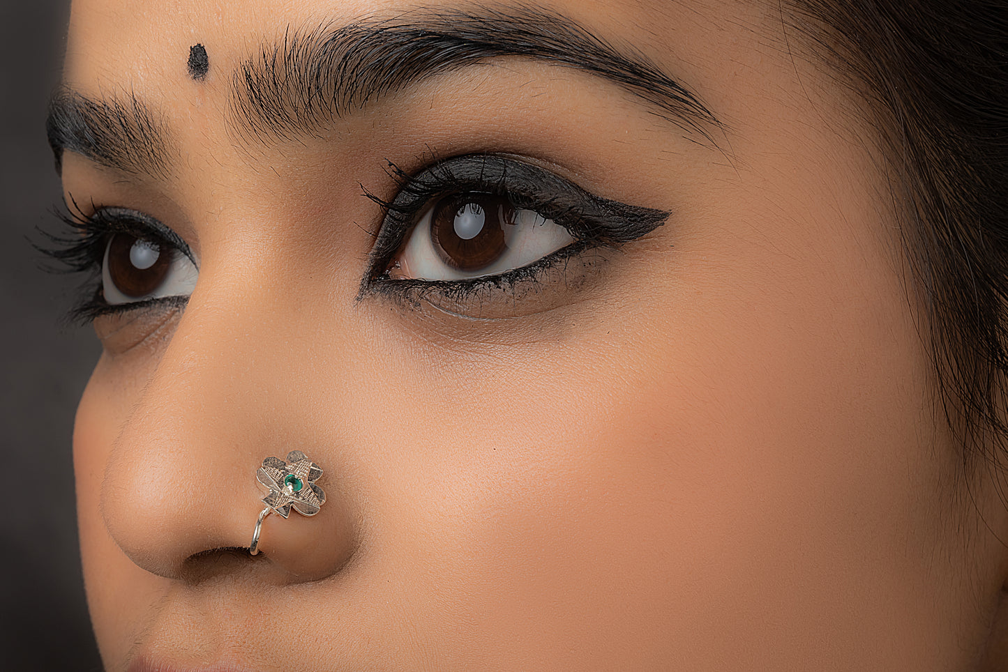 Chinar Purani Dilli Clip On Nose Pin