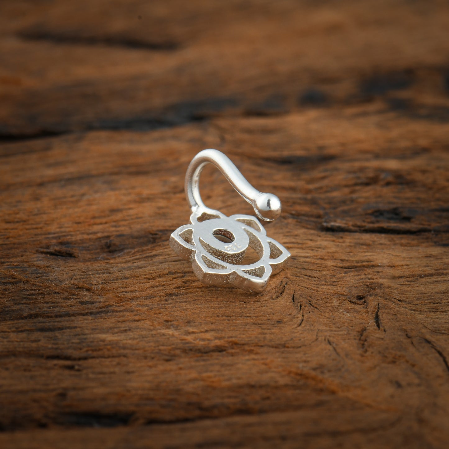 Sacral Chakra Silver Nose Pin With Carnelian