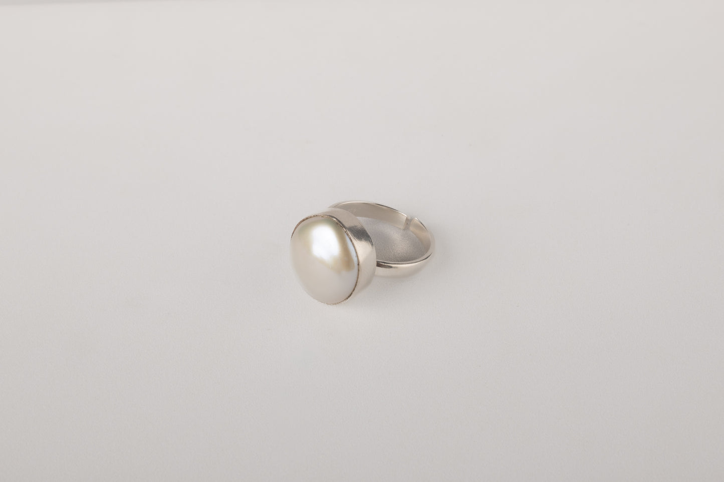 Silver Coin Pearl Ring for Men and Women