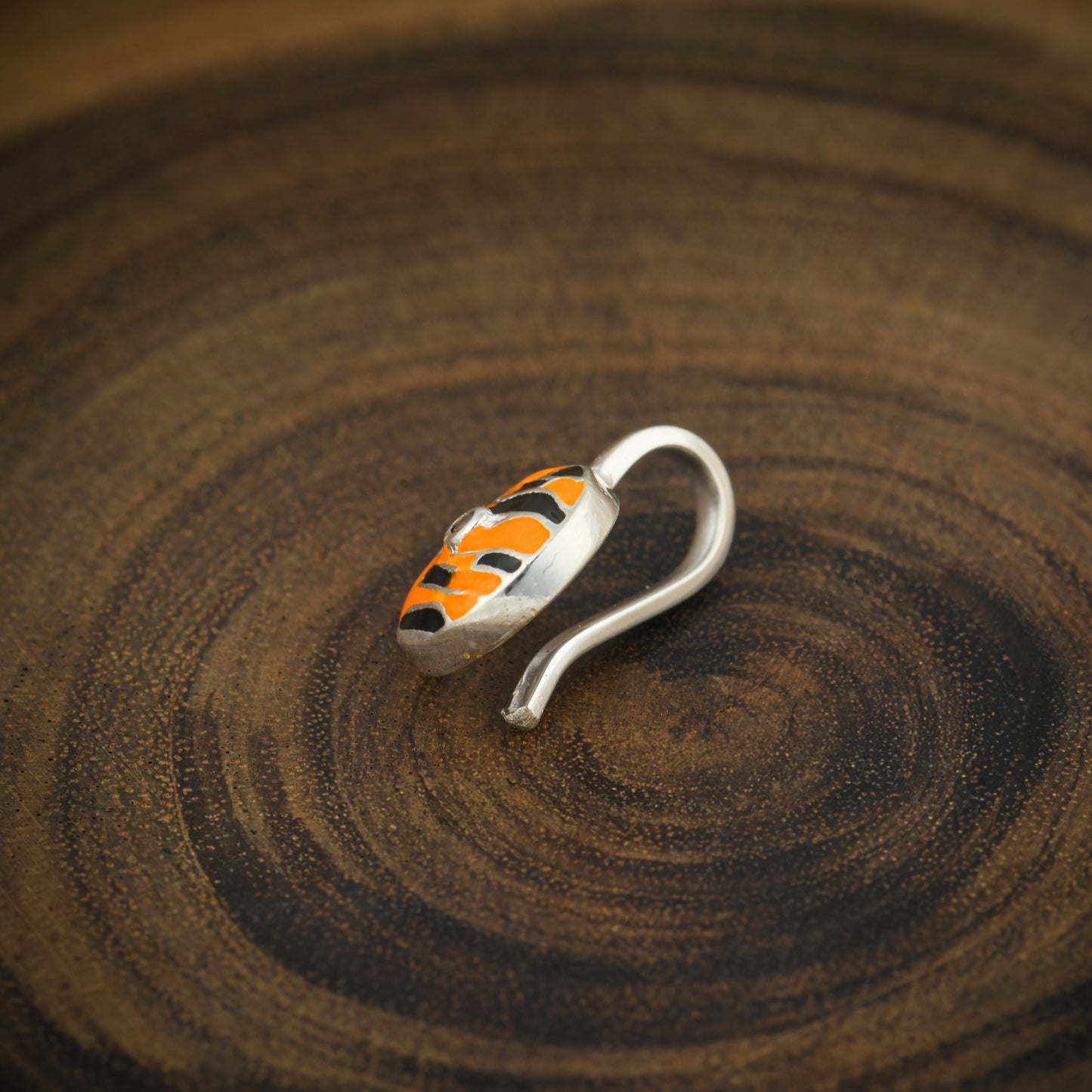 "Corbett Tigress" Silver Enamelled Nose Pin
