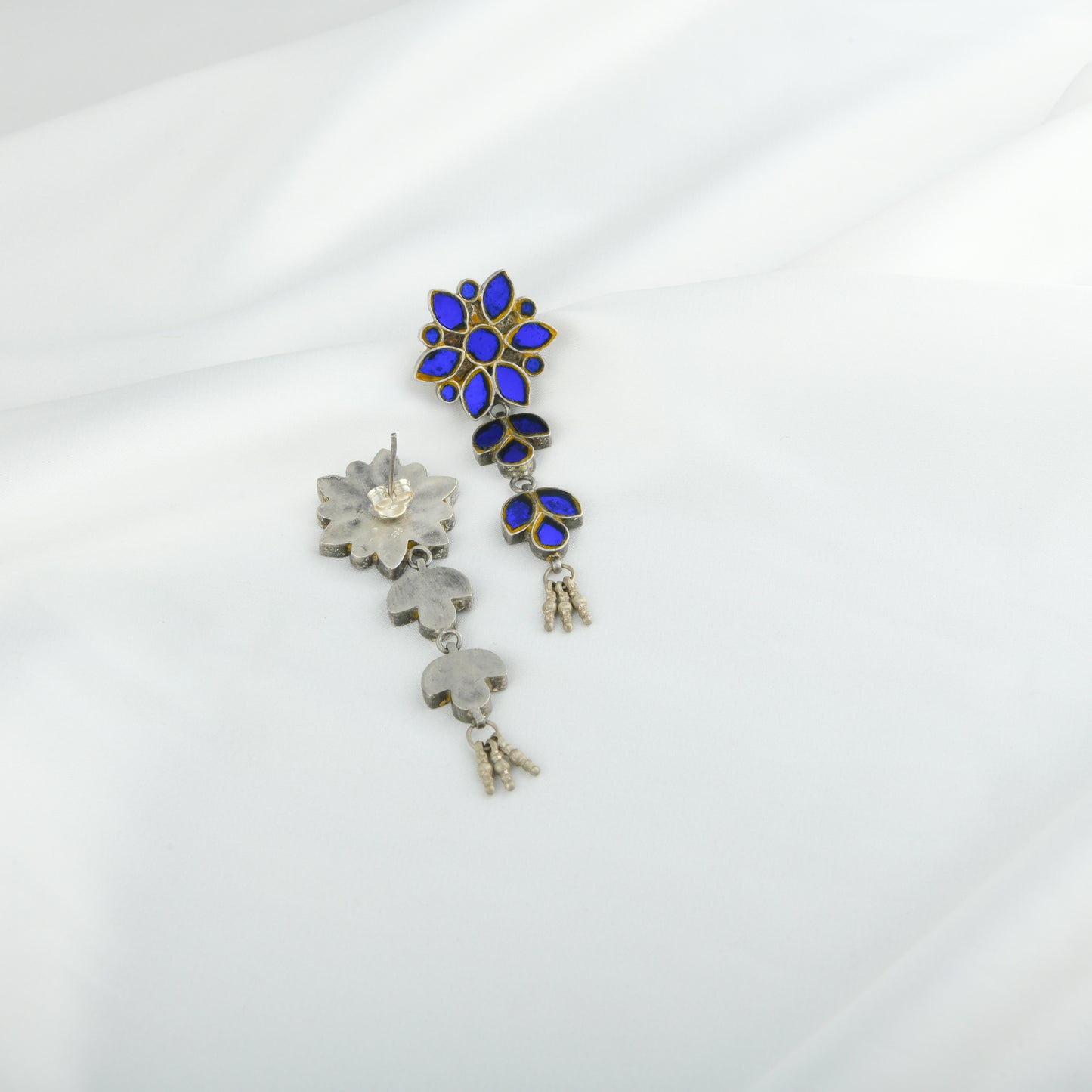 Madhu Chndrika Neela Phool Silver Danglers