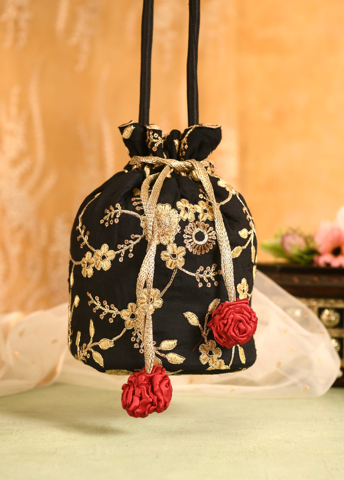 Black Onyx Opulence Potli