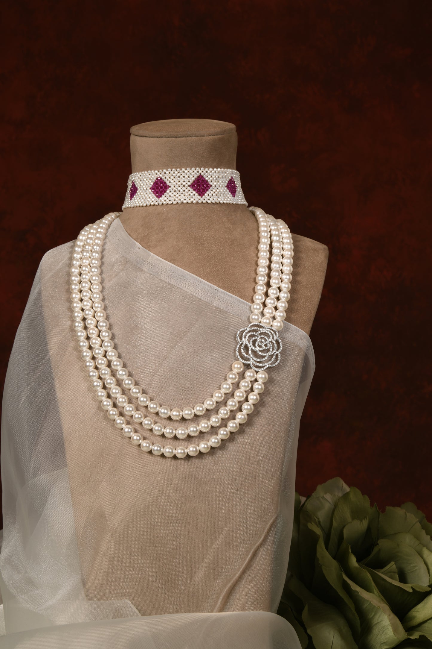 Pearl Ruby Choker Band