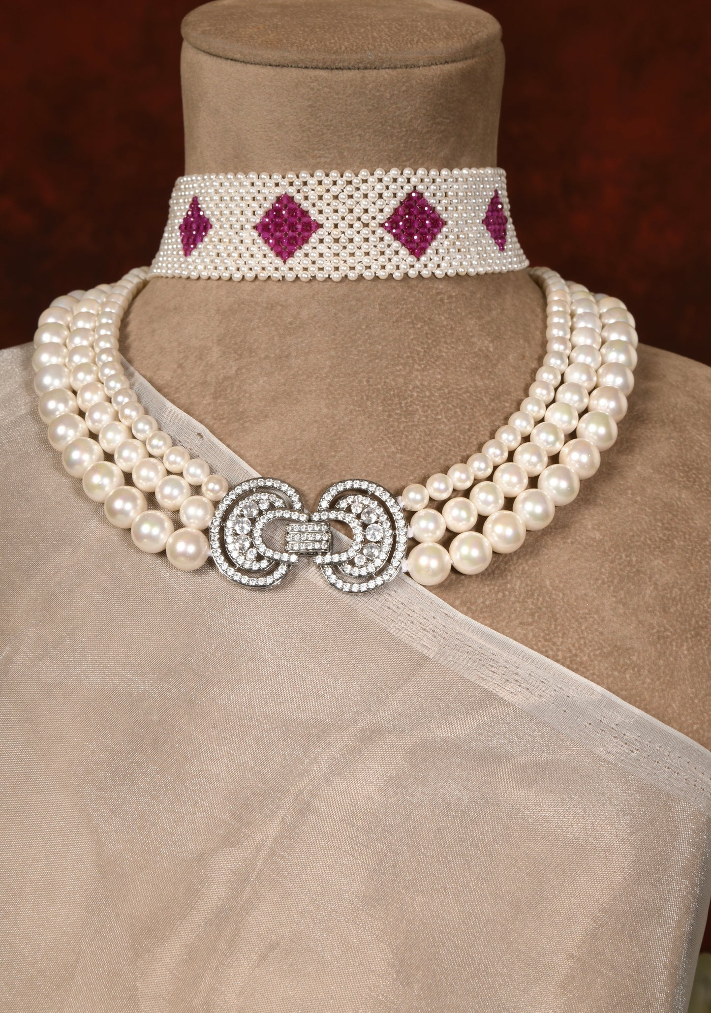 Layered Pearl Brooch Choker