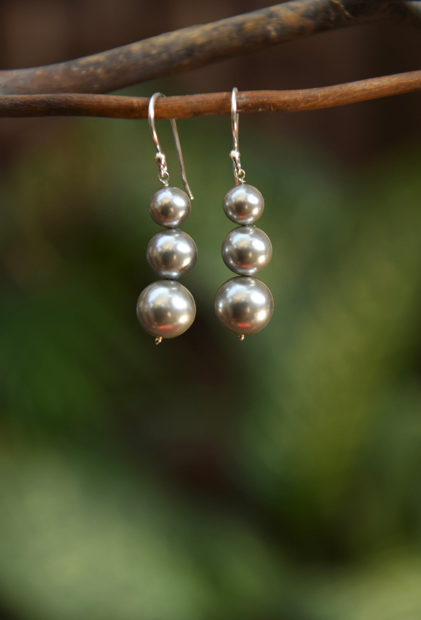 Grey Mirage Pearl Earrings