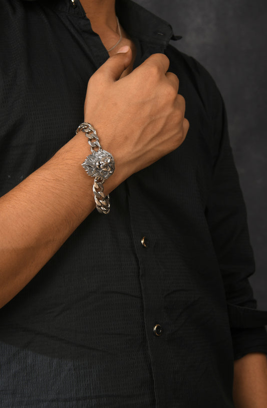 Tiger Curb Chain Men Silver Bracelet