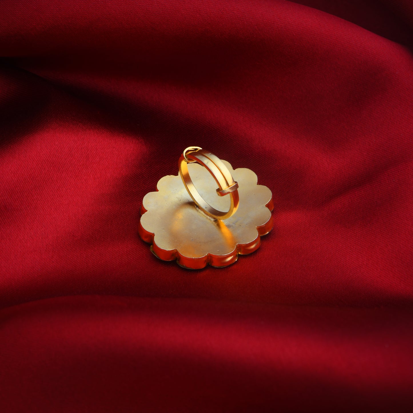 Oval Kundan Arsi Wedding Ring In Silver