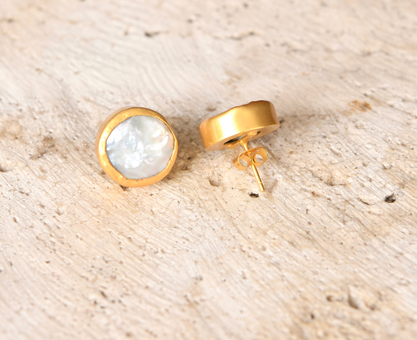 Baroque Pearl Studs (16 mm)