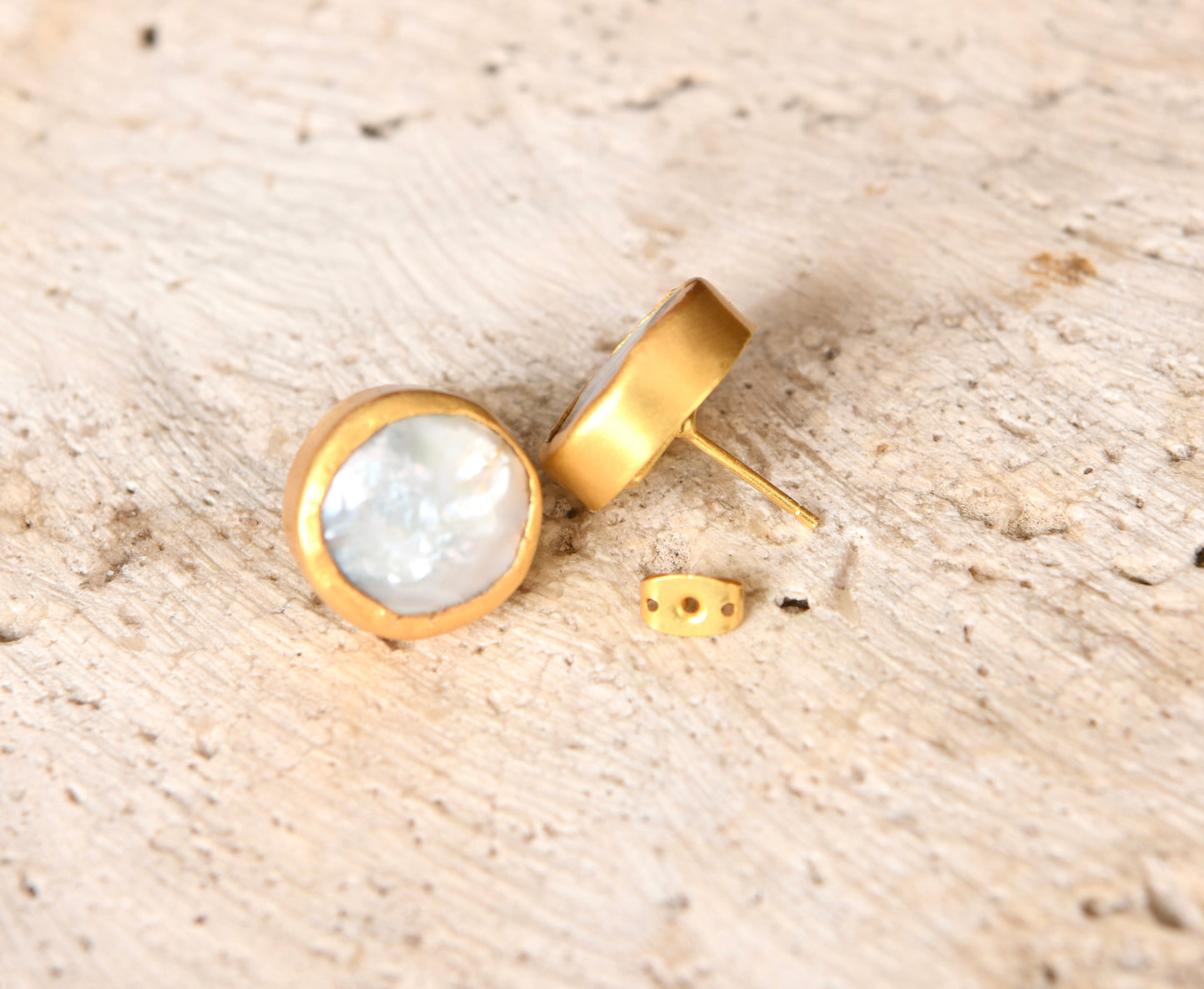 Baroque Pearl Studs (16 mm)