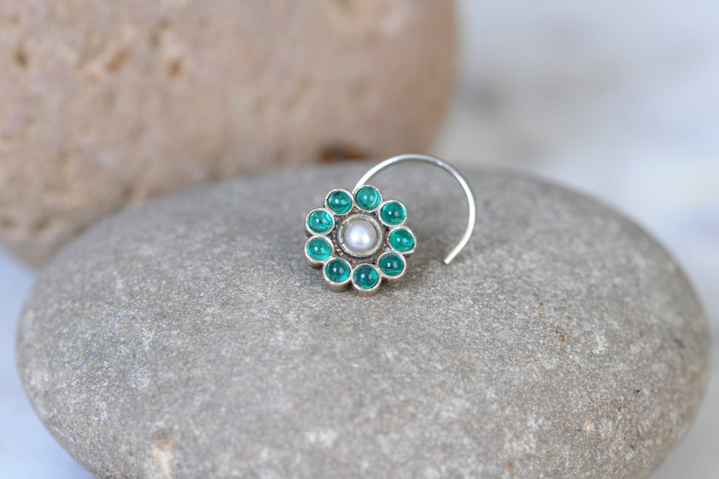 Aura Green Silver Nose Pin