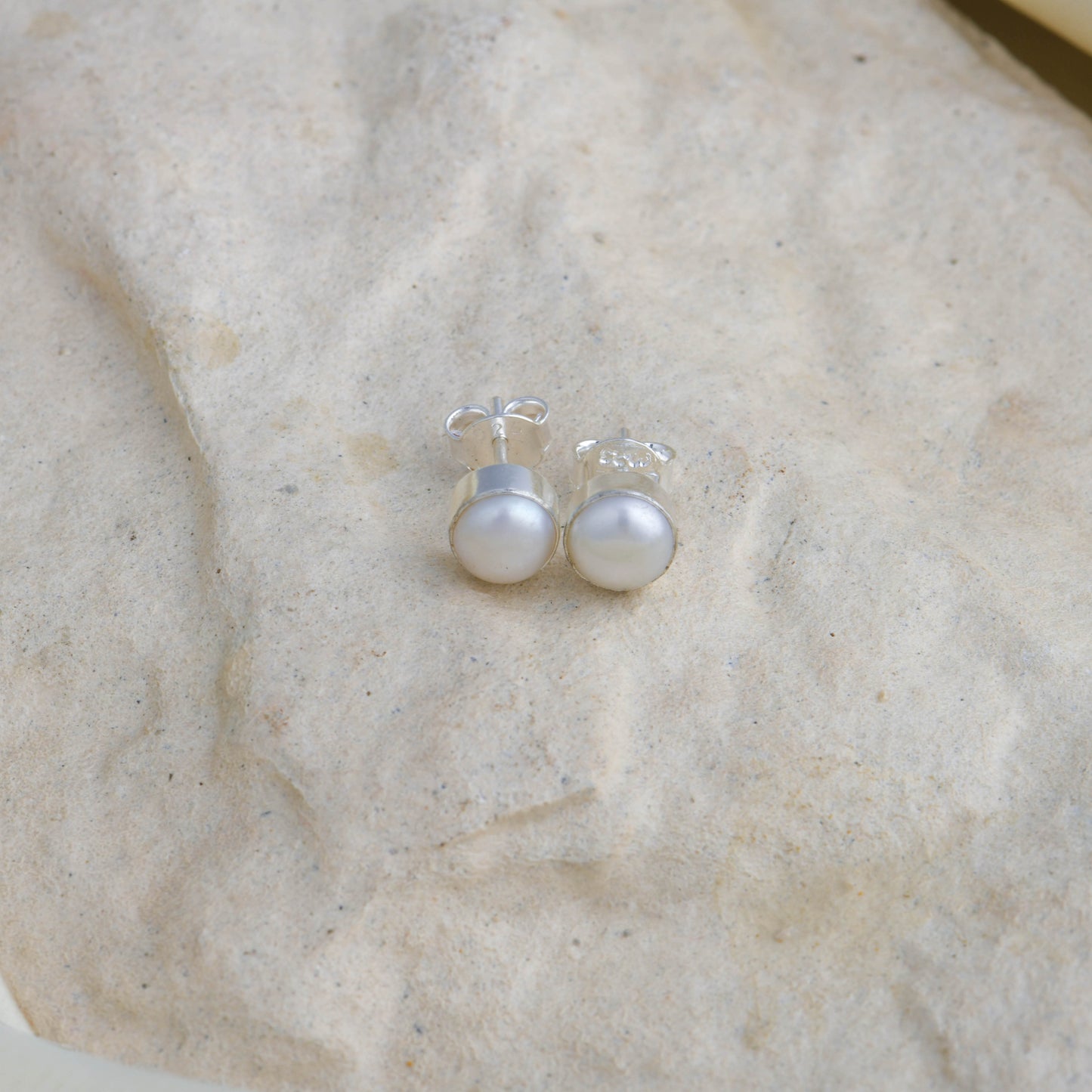 Dreamy Pearl Pendant Set (Without chain)