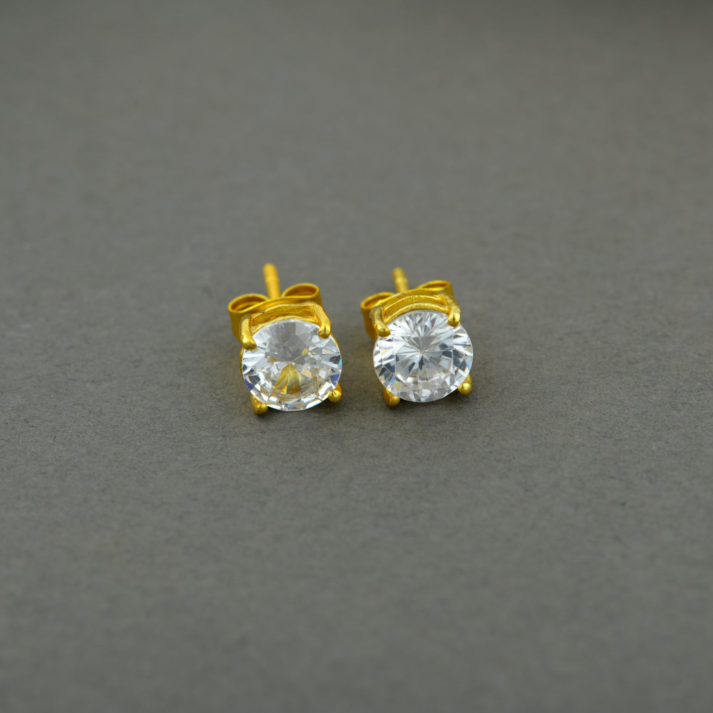 Prong Set Solitaire Style Studs