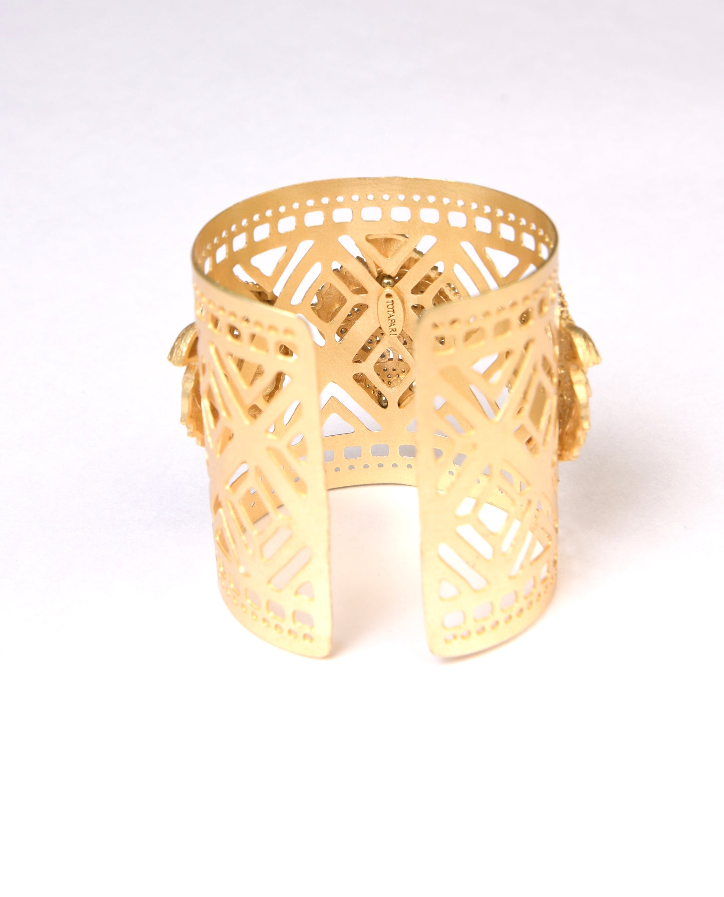 Swim in Coffee Hand Cuff