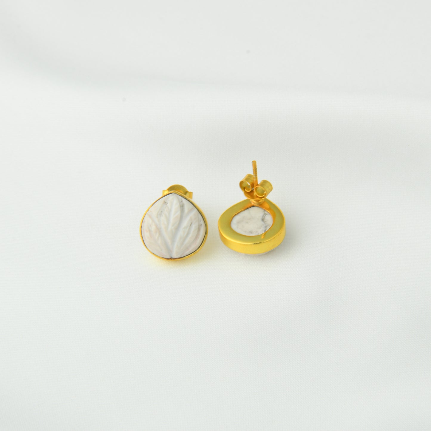 White Lotus Natural Stone Gold Plated Silver Set