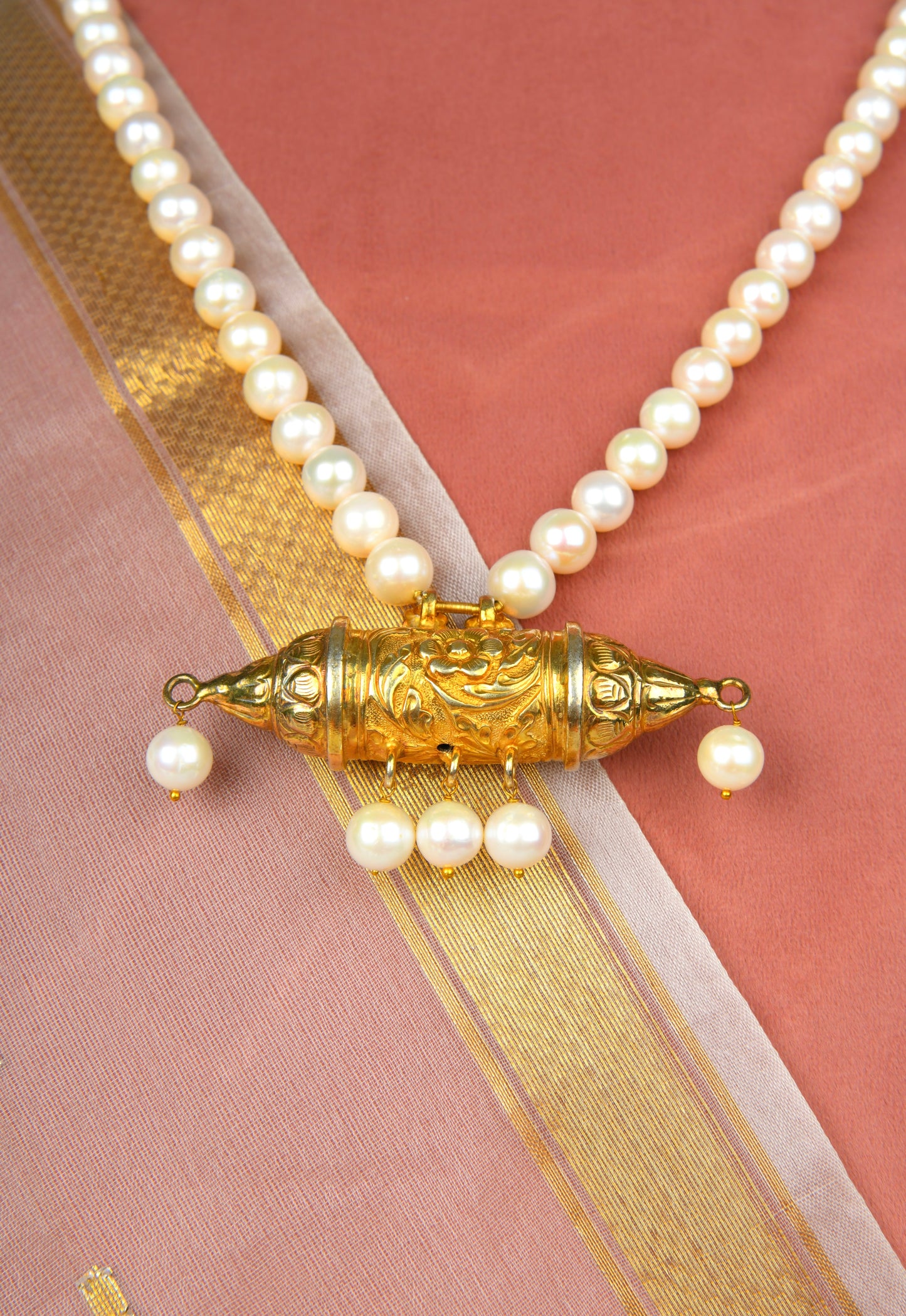 Antique Taweez Style Pendant in Pearl Chain