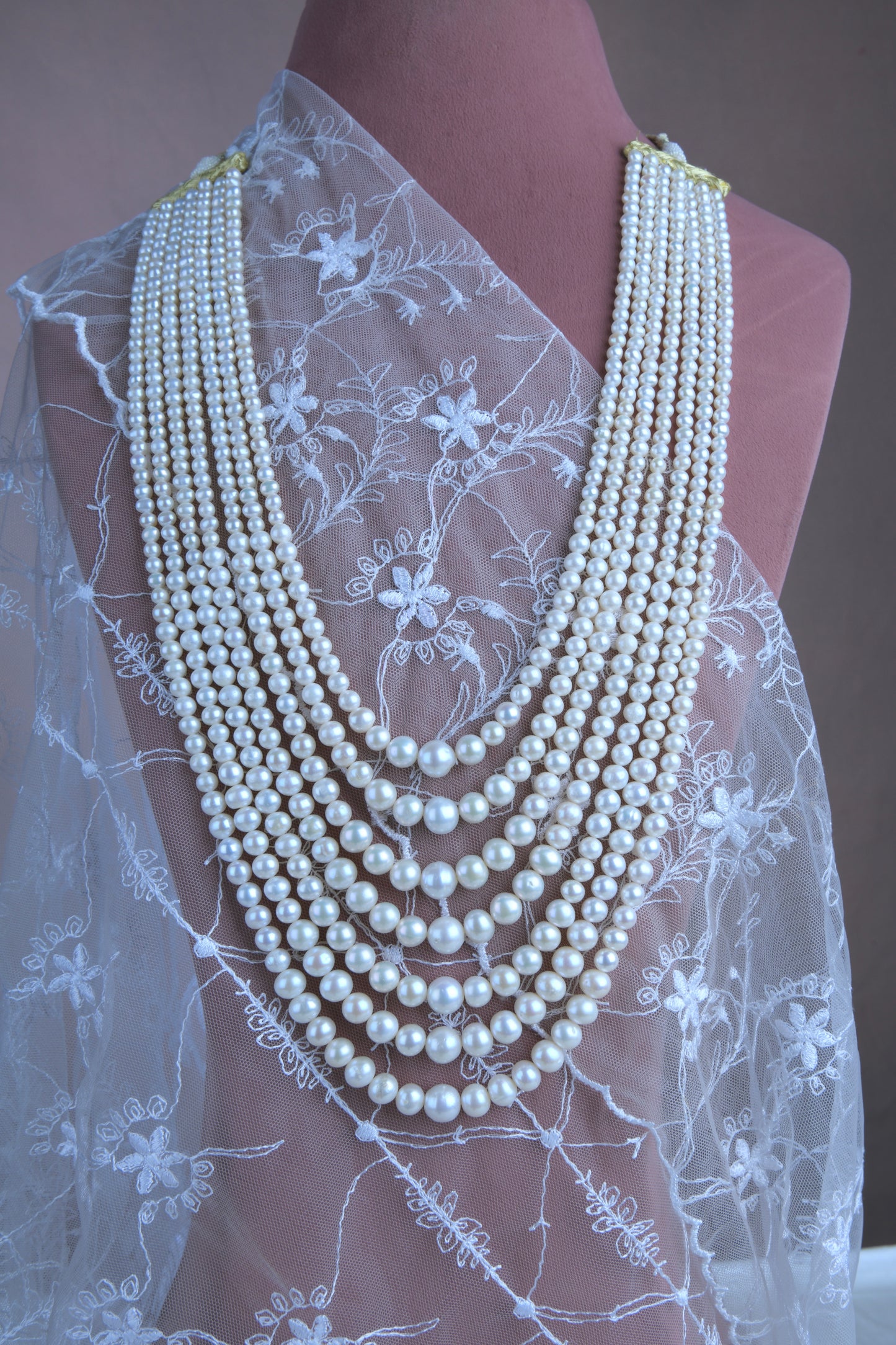 The Queen Pearl Necklace