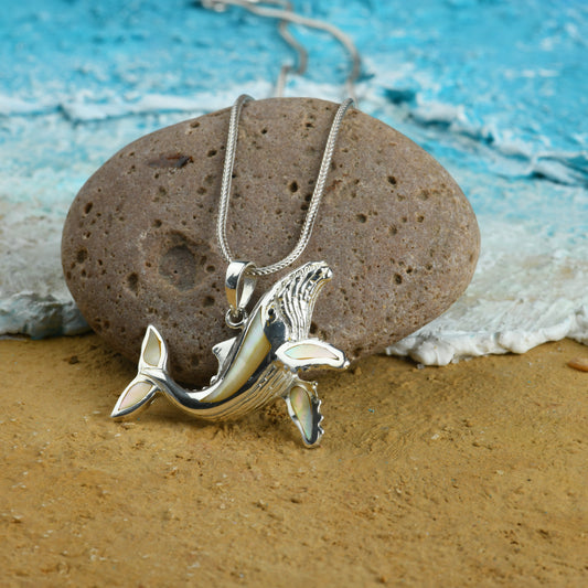 The Fin Beauty MOP Silver Fish Pendant